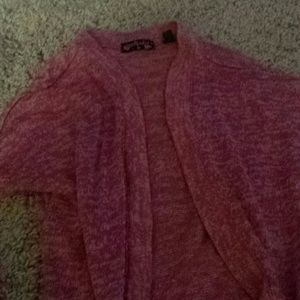 Mited pink knit shrug